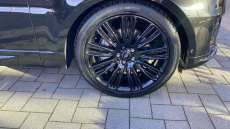 Land Rover Range Rover Sport 3.0 D300 HSE Dynamic Black 5dr Auto Diesel Estate